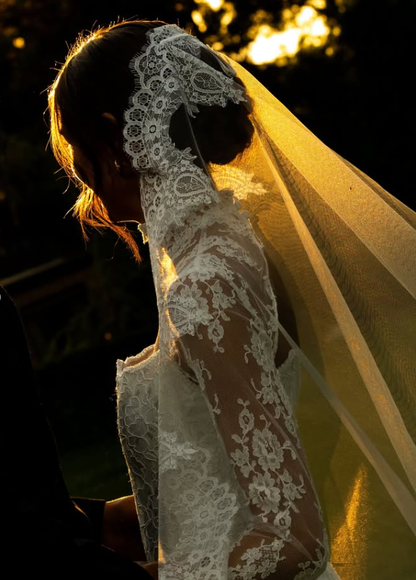 Romantic Sheath Long Sleeve White Lace Wedding Dress with Slit SH6988