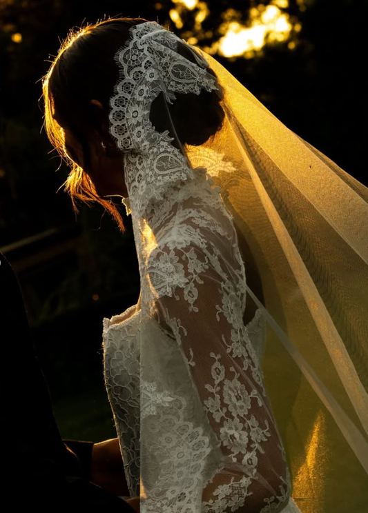 Romantic Sheath Long Sleeve White Lace Wedding Dress with Slit SH6988