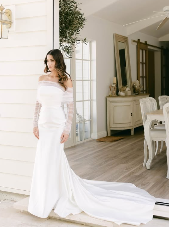 Elegant White Mermaid Long Sleeve Tulle Satin Long Sweep Wedding Dress SH4773