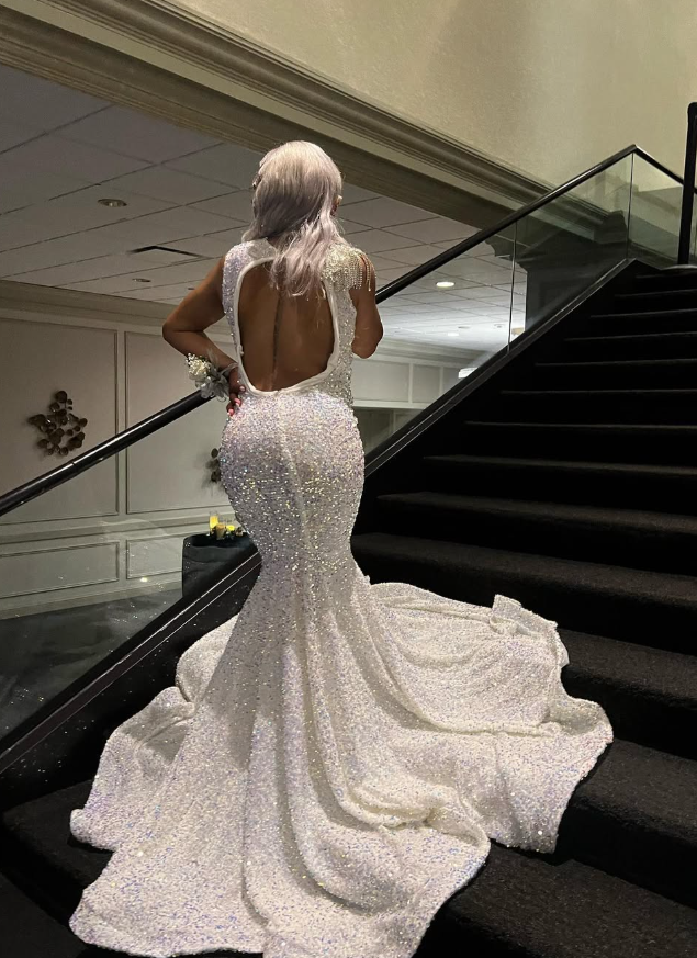 Black Girl Prom Dress White Sequin Prom Dresses for Juniors | Sexy V-neck Mermaid Evening Gowns SH6111