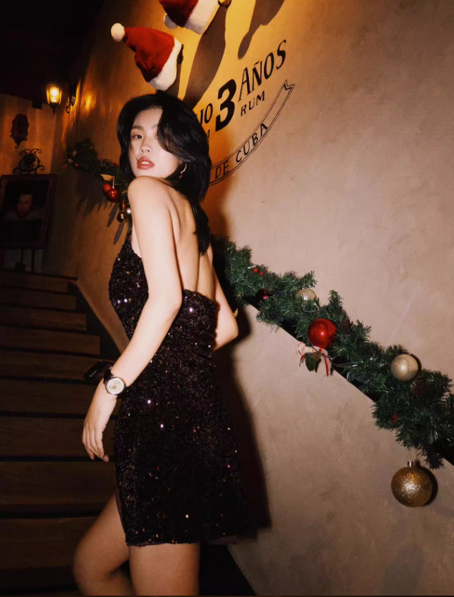 Shiny Black A Line Halter Sequin Short Prom Dress Homecoming Dress SH4374