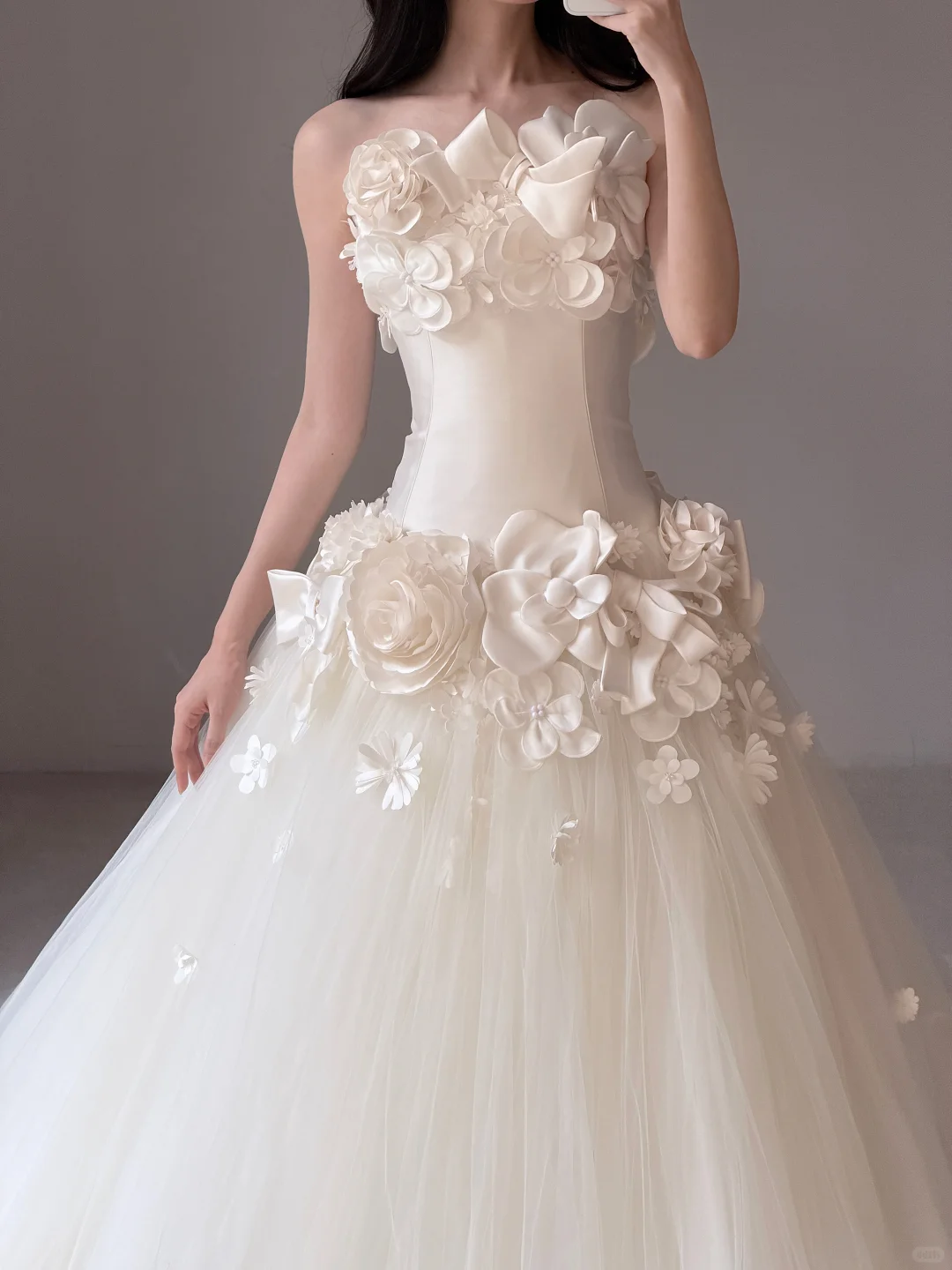 2026 New Ball Gown Strapless 3D Floral Tulle Satin Long Wedding Dress SH7711