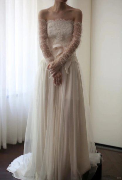 Vintage Ivory A Line Long Sleeve Lace Tulle Long Wedding Dress SH6613