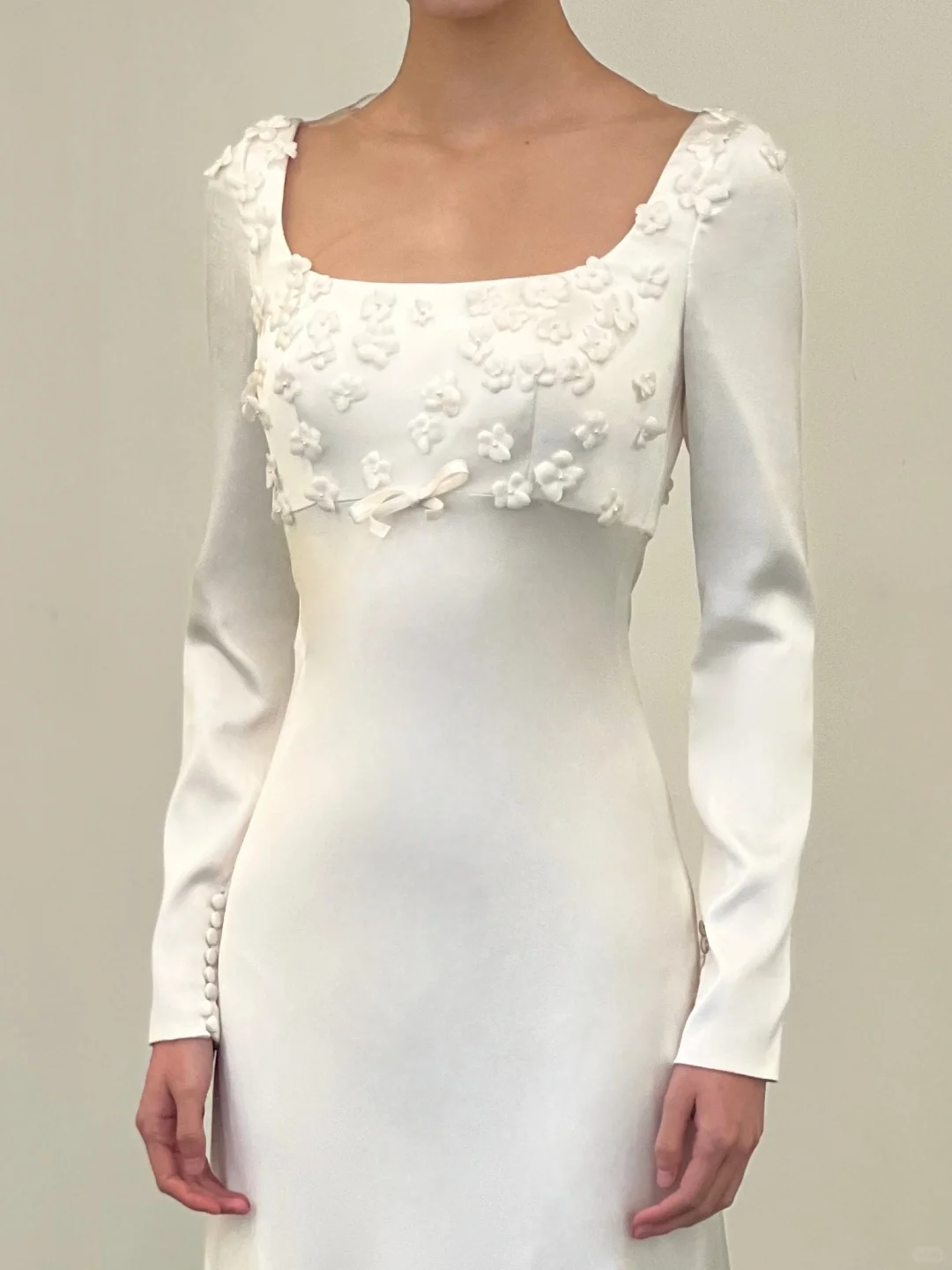 Vintage A Line Long Sleeve Floral White Satin Wedding Dress SH5233