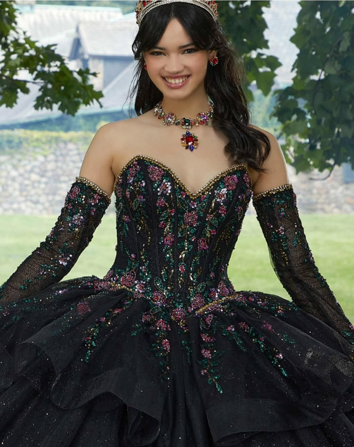 Black Sweetheart Neck Corset Beaded Sequin Tulle Ball Gown Sweet 16 Dress Quinceanera Dress SH2137