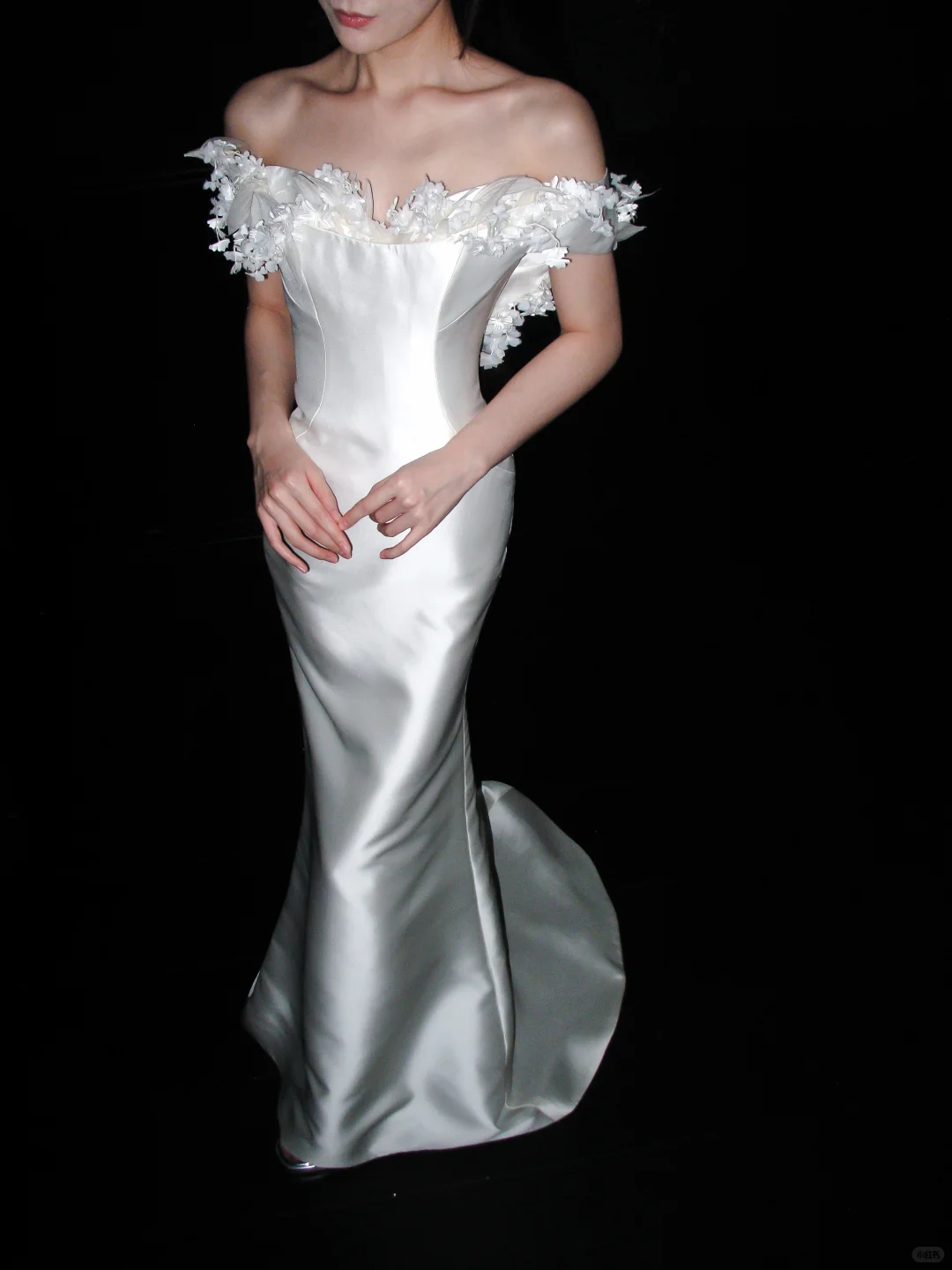 Elegant Ball Gown Off the Shoulder White Appliques Satin Long Train Wedding Dress SH8889