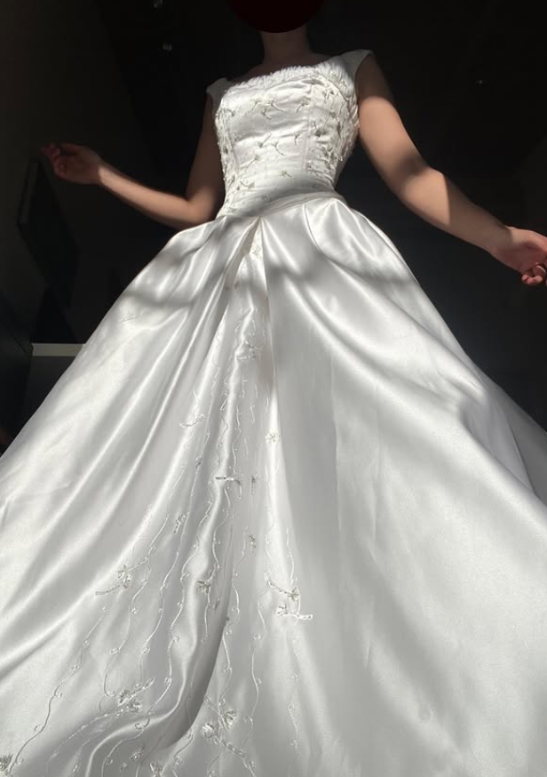 Simple Elegant A Line Straps Beaded White Satin Wedding Dress Prom Dress SH5937