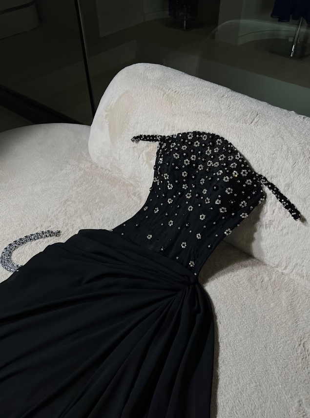 Sexy A Line Straps Exquisite Floral Beaded Black Chiffon Prom Dress Party Dress SH5338