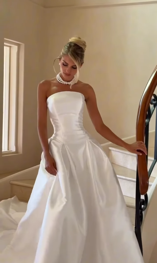 Stunning Ball Gown Strapless White Satin Long Wedding Dresses SH4701
