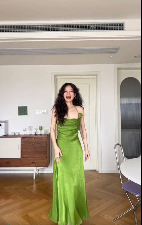 Simple Green A Line Halter Satin Prom Dress Wedding Guest Dress SH4556
