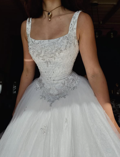 Gentle Lace Appliques A Line Straps White Tulle Wedding Dress Prom Dress SH5934