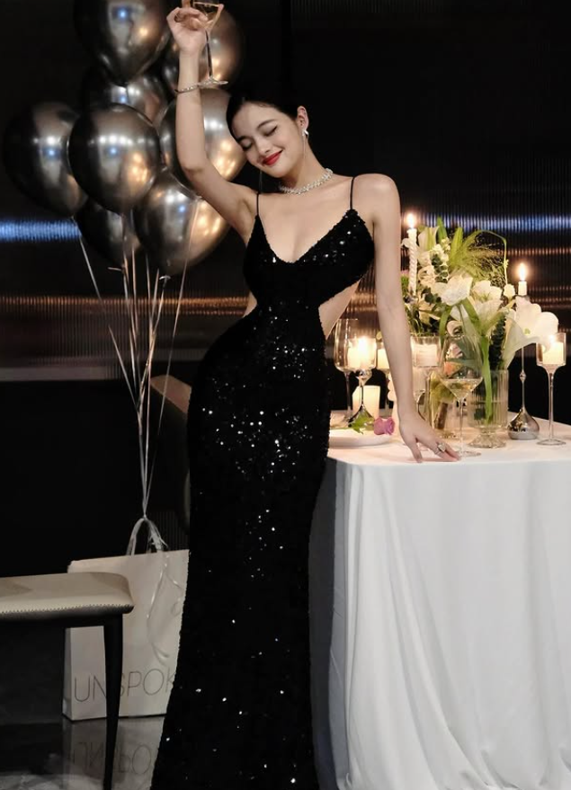 Sexy Black Sheath Straps Sequin Open Back Prom Dress Evening Dress Date Dress SH5648