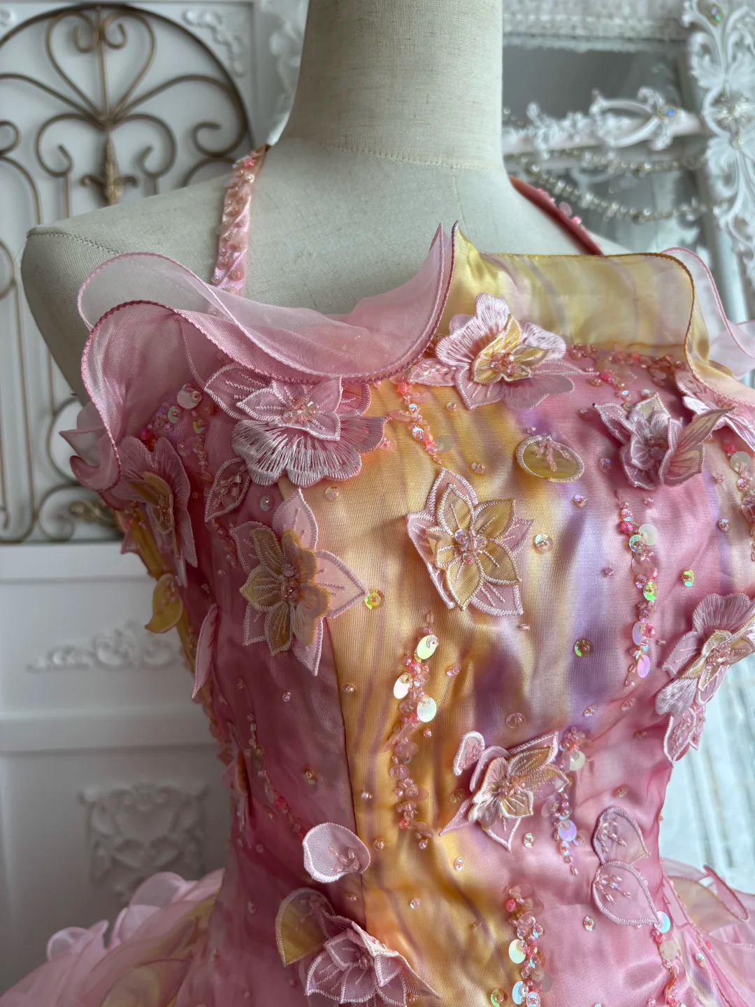 Vintage Pink-Yellow Ball Gown Halter Ruffle Organza Prom Dress Sweet 16 Dress SH5786