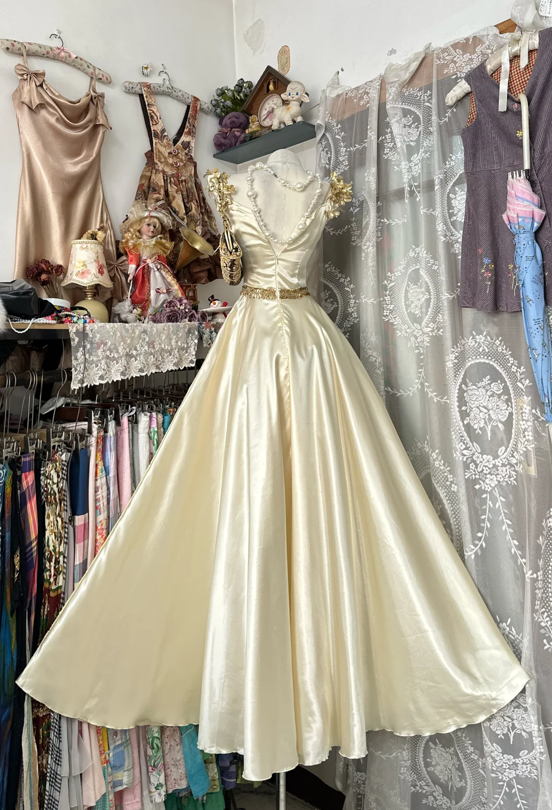 Light Champagne Vintage A Line V Neck Beaded Satin Long Prom Dress SH5238