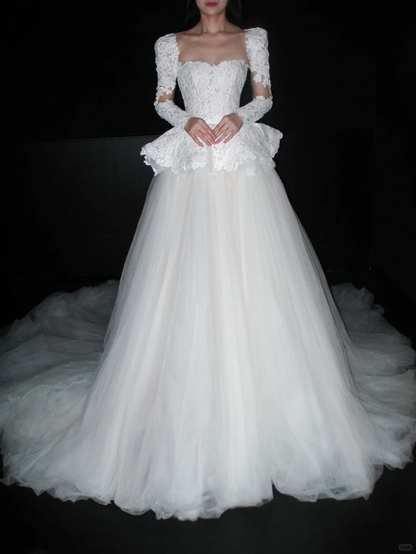 White Ball Gown Square Neck Exquisite Lace Tulle Long Wedding Dress SH8909