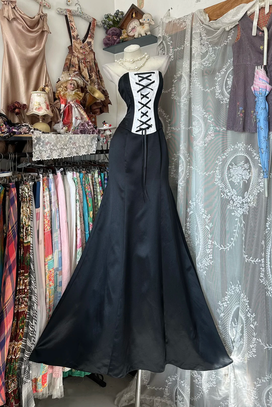Classic Black-White Mermaid Strapless Satin Long Prom Dress SH5241