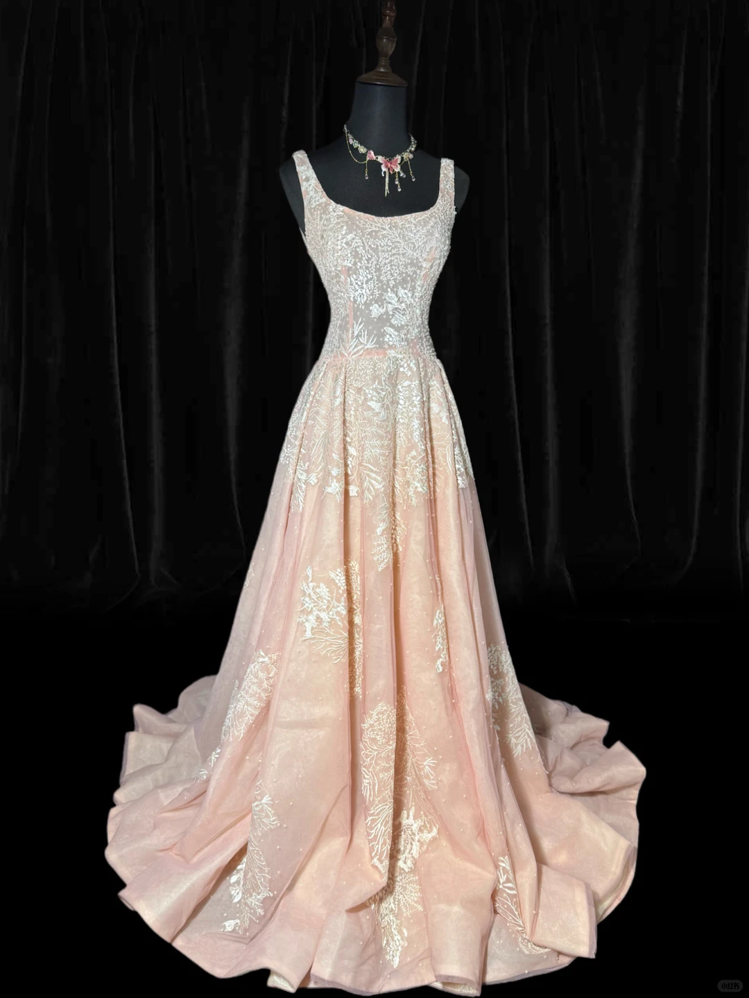 Vintage A Line Straps Exquisite Beaded Embroidery Tulle Prom Dress Evening Dress SH5602