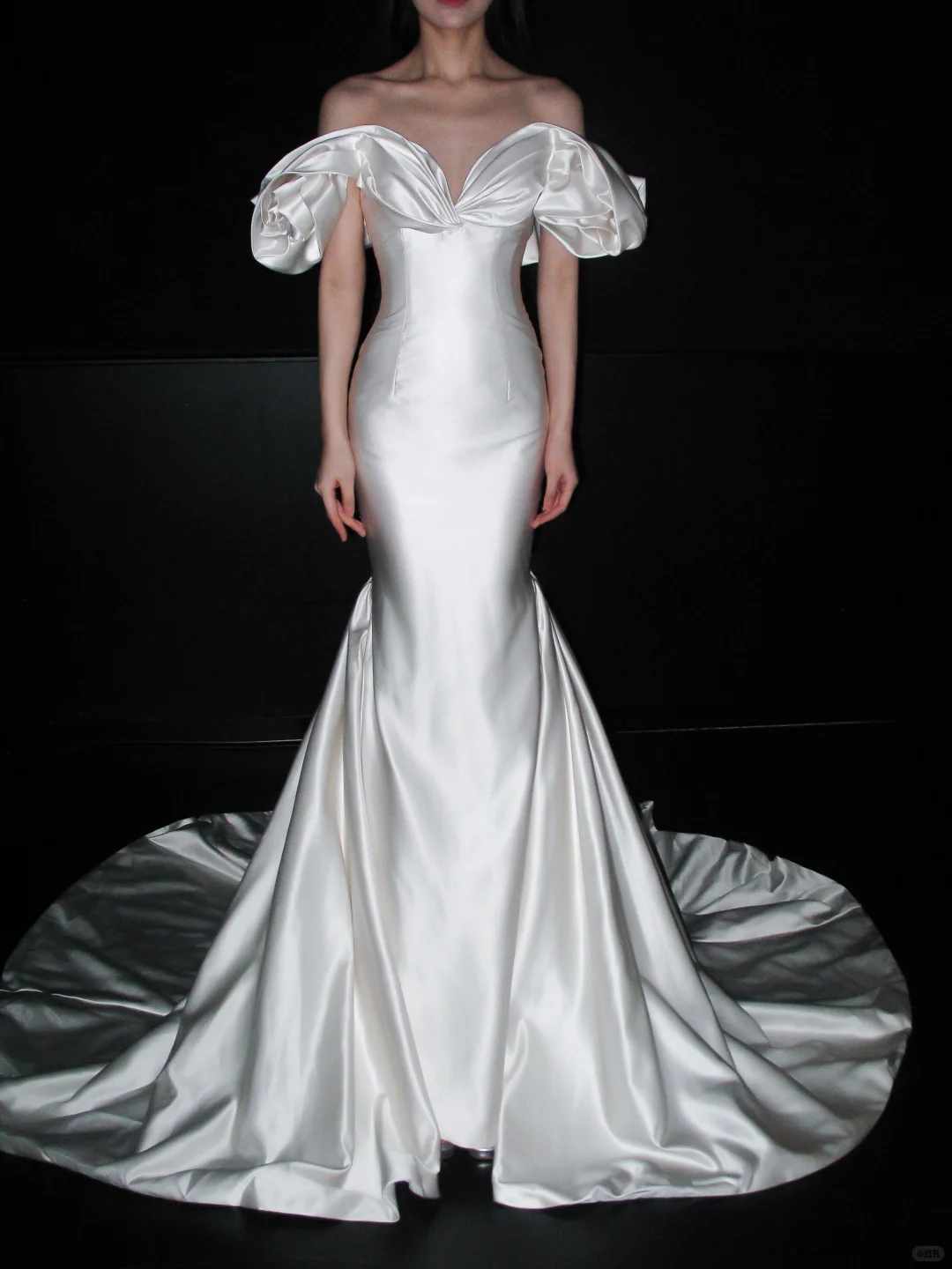 White Mermaid Off the Shoulder Satin Long Train Wedding Dress SH8911