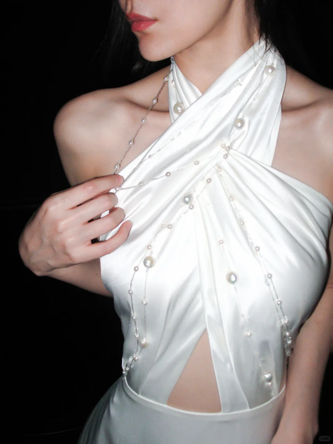 Simple High-class A Line Halter Pearl White Satin Backless Long Wedding Dress SH6668