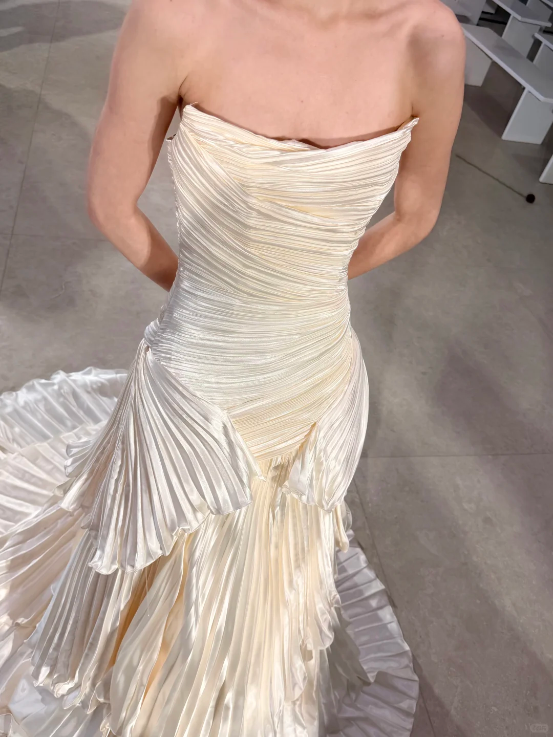 Unique Mermaid Strapless Pleated Ivory Satin Long Wedding Dress SH5097