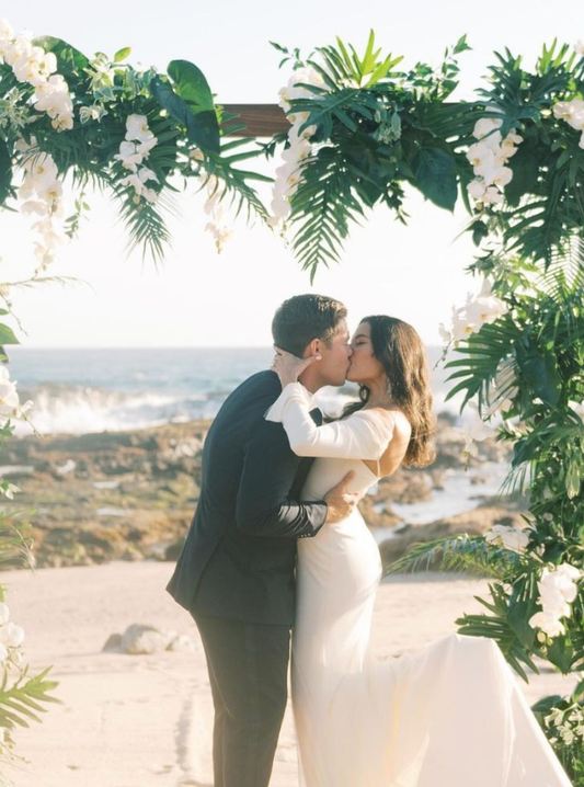 Elegant White Mermaid Long Sleeve Tulle Satin Long Sweep Wedding Dress SH4773