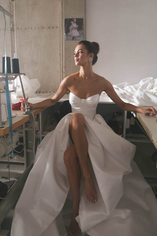 White A Line Sweetheart Neck White Satin Long Wedding Dress SH8716