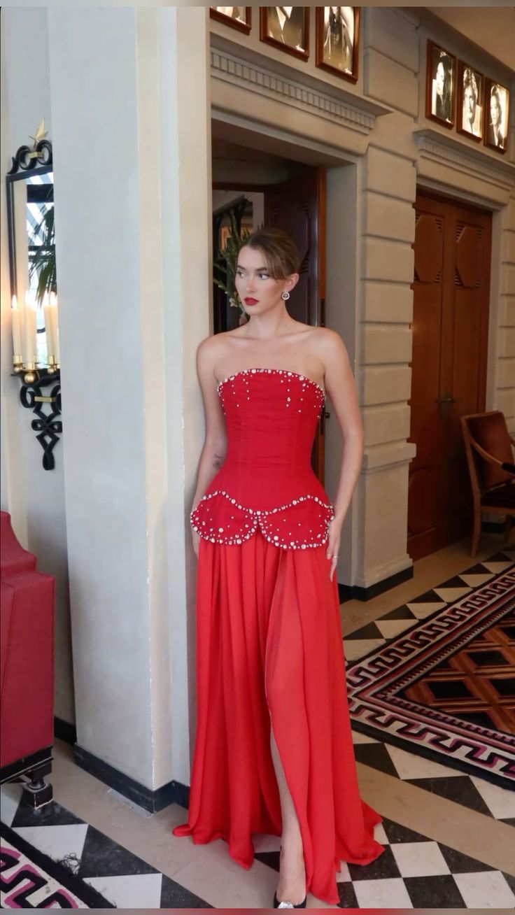 Sexy Red A Line Strapless Beaded Chiffon Satin Long Prom Dress Party Dress with Slit SH4816