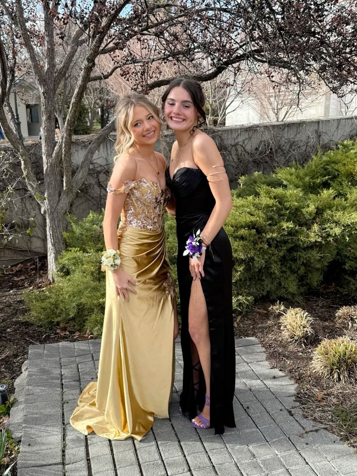 Glamorous Sheath Off the Shoulder Beaded Sequin Golden Satin Prom Dress Evening Dress SH7206
