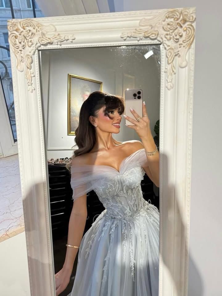 Princess Elegant A Line Off the Shoulder Beaded Tulle Long Prom Dress Party Dress SH5541