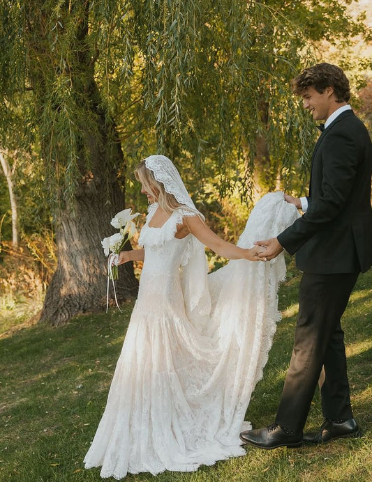 Pretty Simple A Line Straps White Lace Long Wedding Dress SH5282