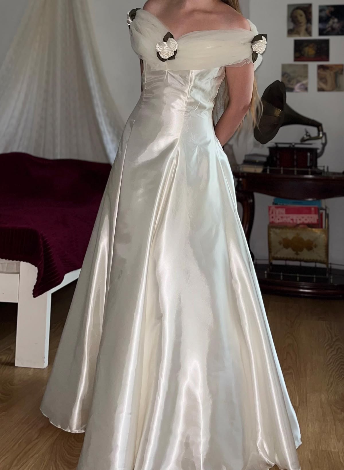 Vintage A Line Off the Shoulder Floral Ivory Satin Long Wedding Dress SH8243