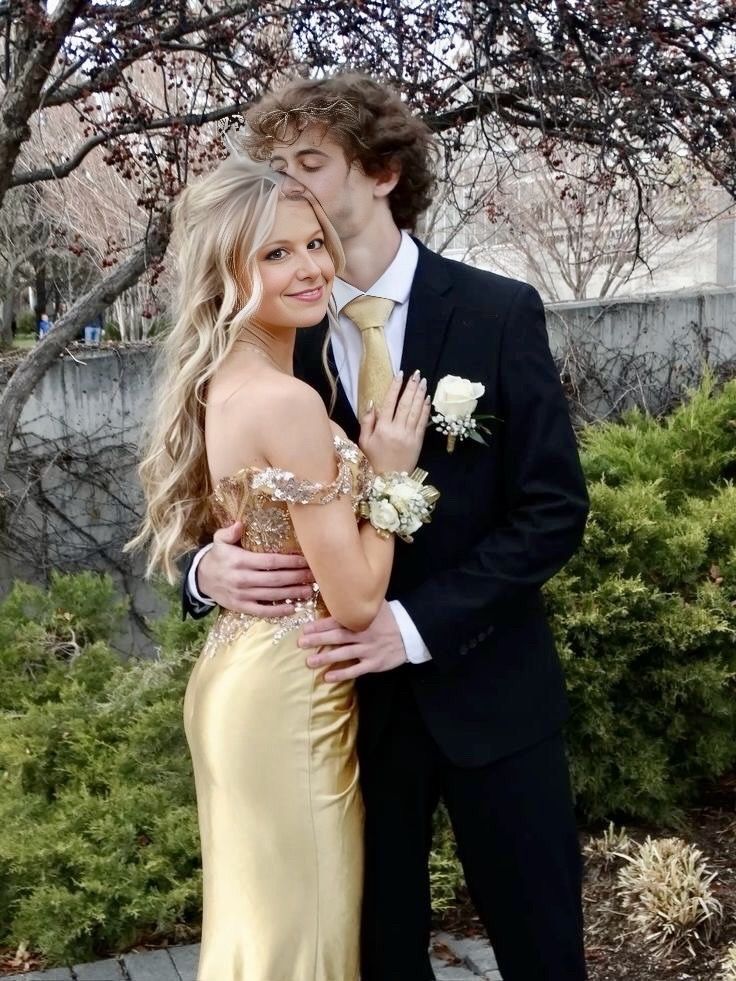 Glamorous Sheath Off the Shoulder Beaded Sequin Golden Satin Prom Dress Evening Dress SH7206
