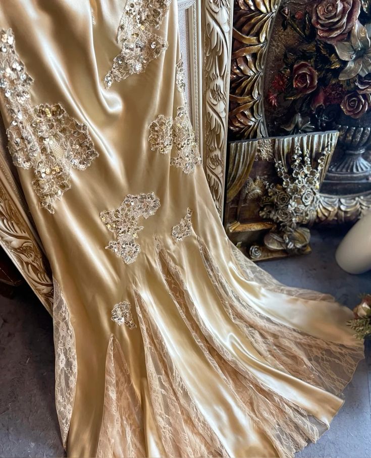 Charming Mermaid Spaghetti Strap Sequin Lace Satin Long Prom Dress Evening Dress SH2666