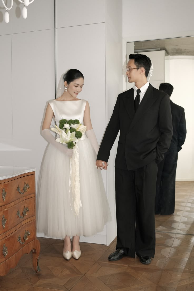 Elegant Classic A Line White Tulle Satin Long Prom Dress Wedding Dress SH7546