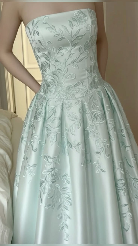 Pretty A Line Strapless Exquisite Embroidery Green Satin Prom Dress Evening Dress SH8333