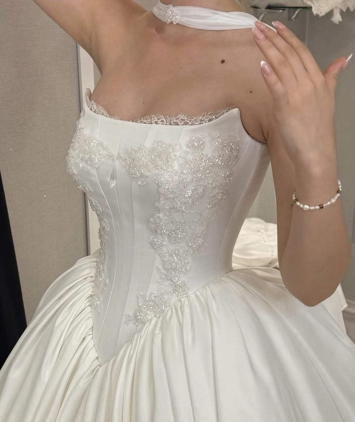 New A Line Strapless Exquisite Beaded White Satin Long Wedding Dress SH8753
