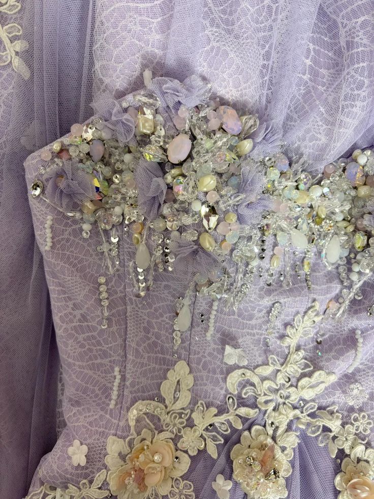 Lilac A Line Sweetheart Neck Beaded Satin Lace Prom Dresses Long Evening Party Dress SH2708