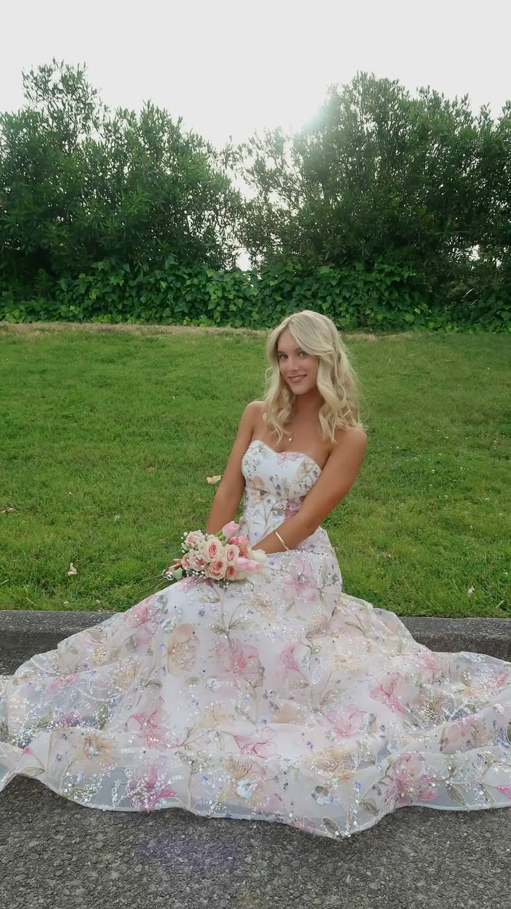 Princess Ball Gown Sweetheart Neck Sequin Tulle Prom Dress Evening Dress SH7204