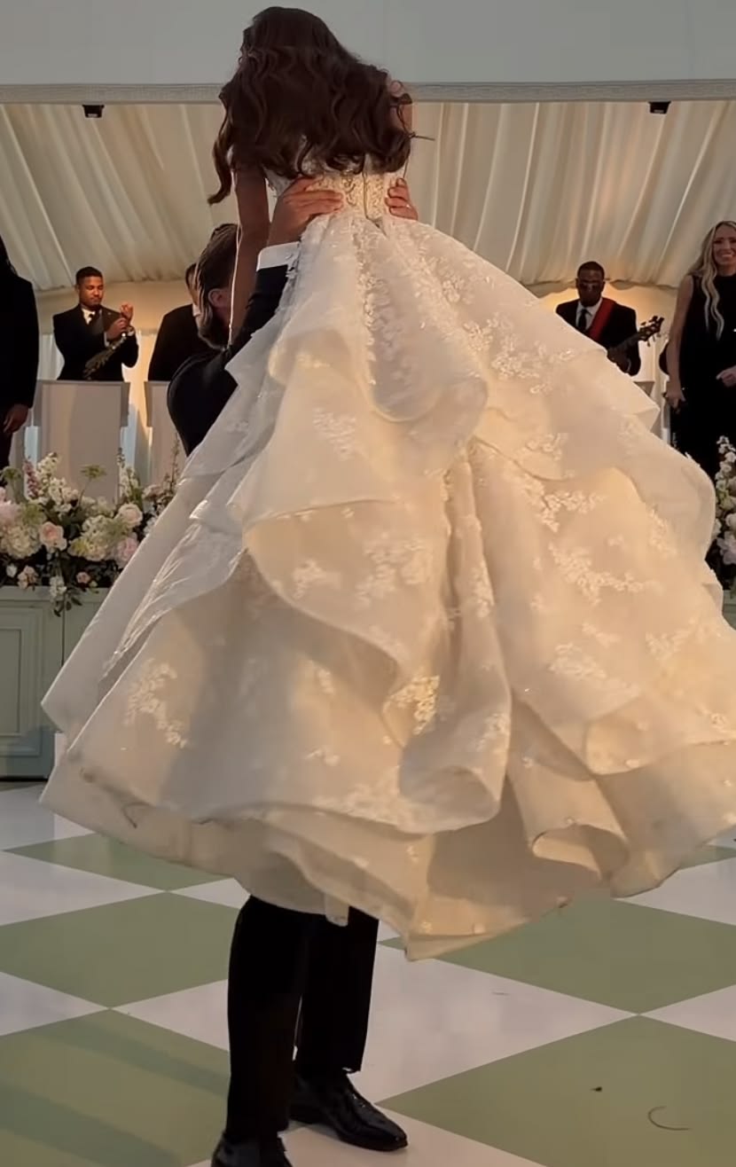 Stunning 3D Floral A Line Sweetheart Neck White Ruffle Tulle Long Wedding Dress SH8877