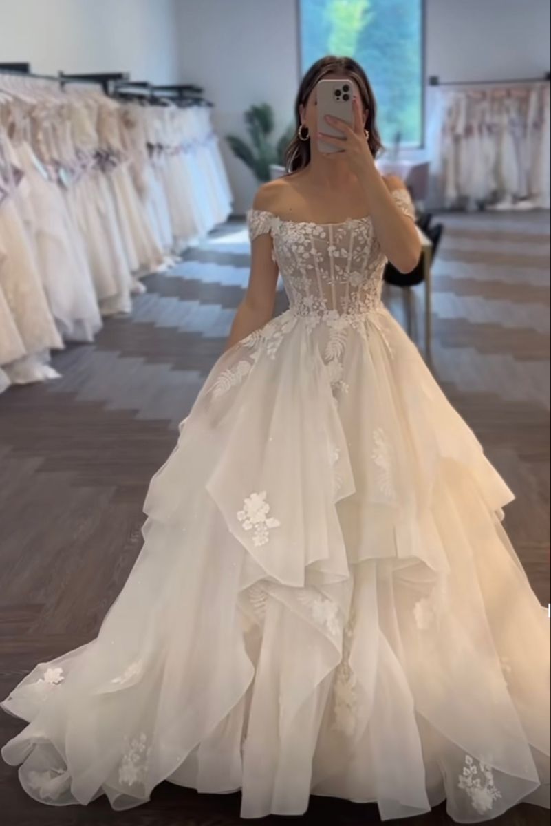 New A Line Off the Shoulder Lace Appliques White Tulle Long Wedding Dress SH8738