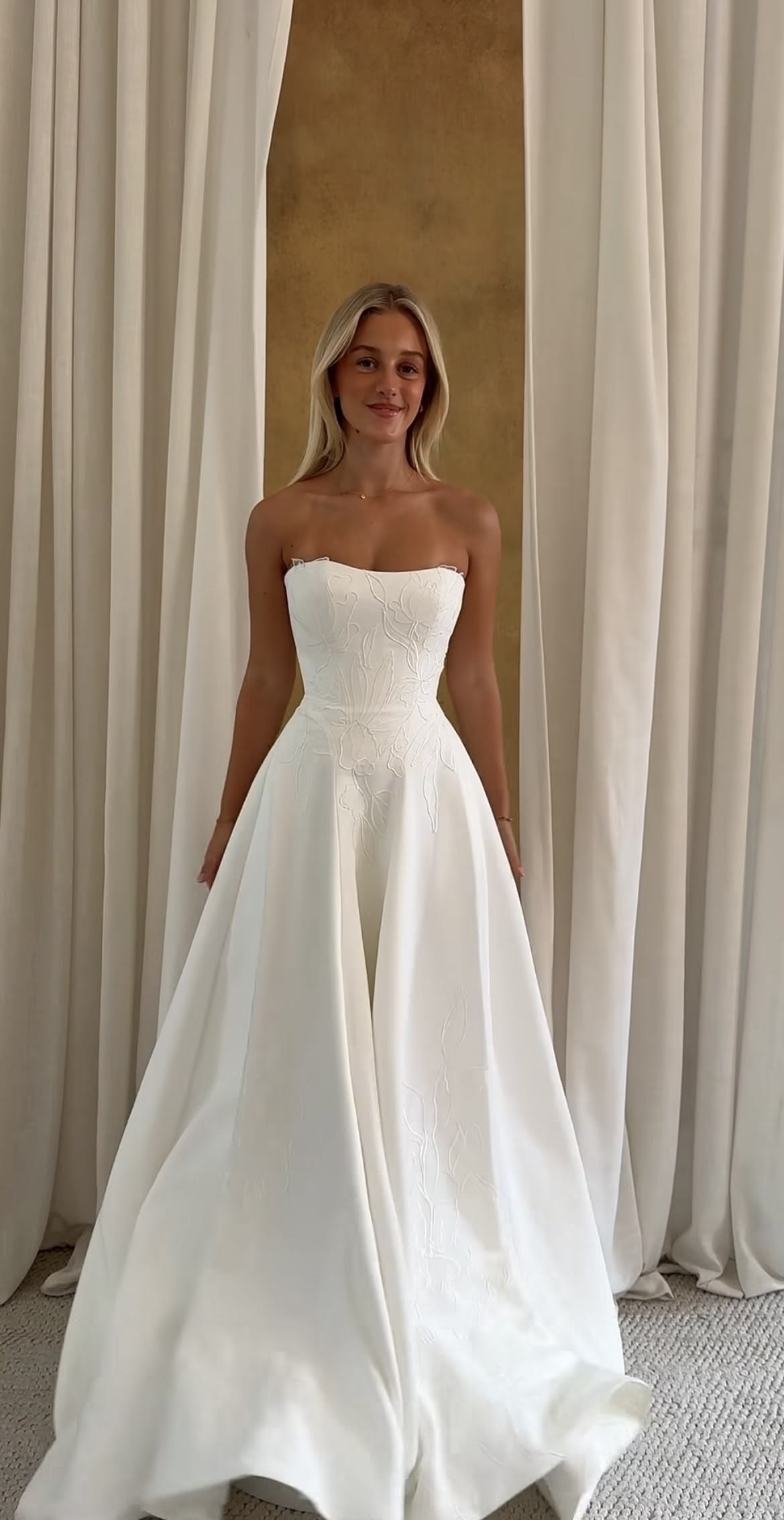 New A Line Strapless White Appliques Satin Long Wedding Dress SH8698