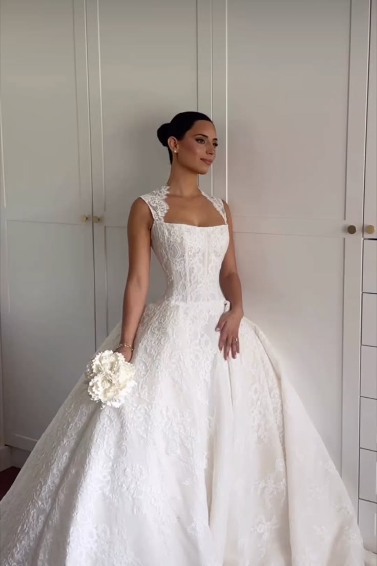 Elegant Ball Gown Straps Exquisite White Lace Long Wedding Dress SH8689