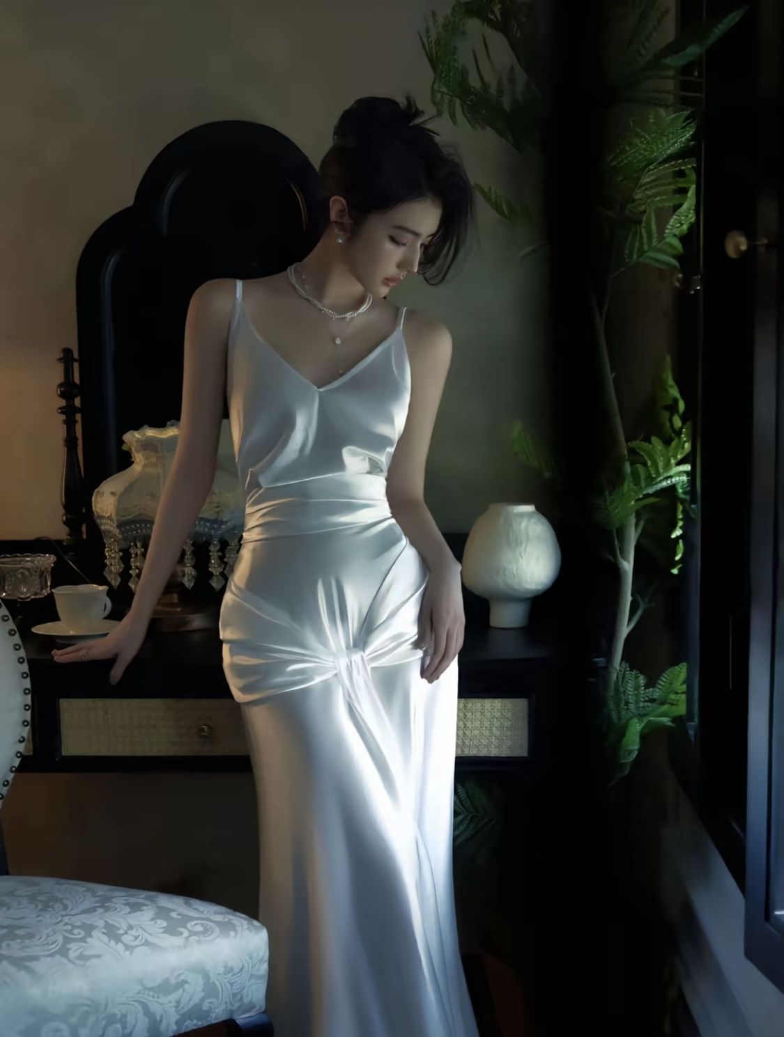 Gentle White Mermaid V Neck Satin Long Prom Dress Evening Dress Date Dress SH5847