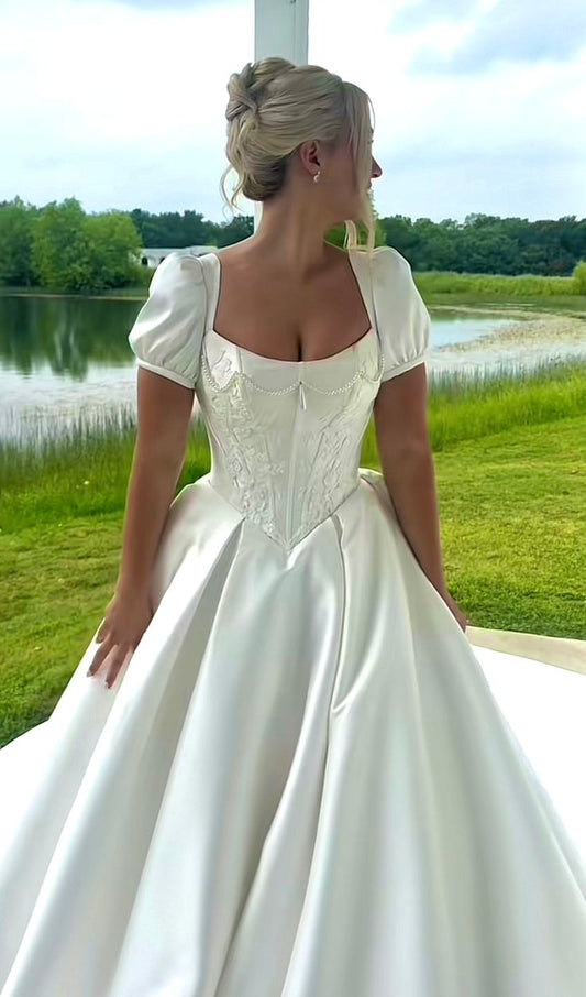 Classic Ball Gown Puff Sleeve Pearl White Satin Long Wedding Dress SH7032