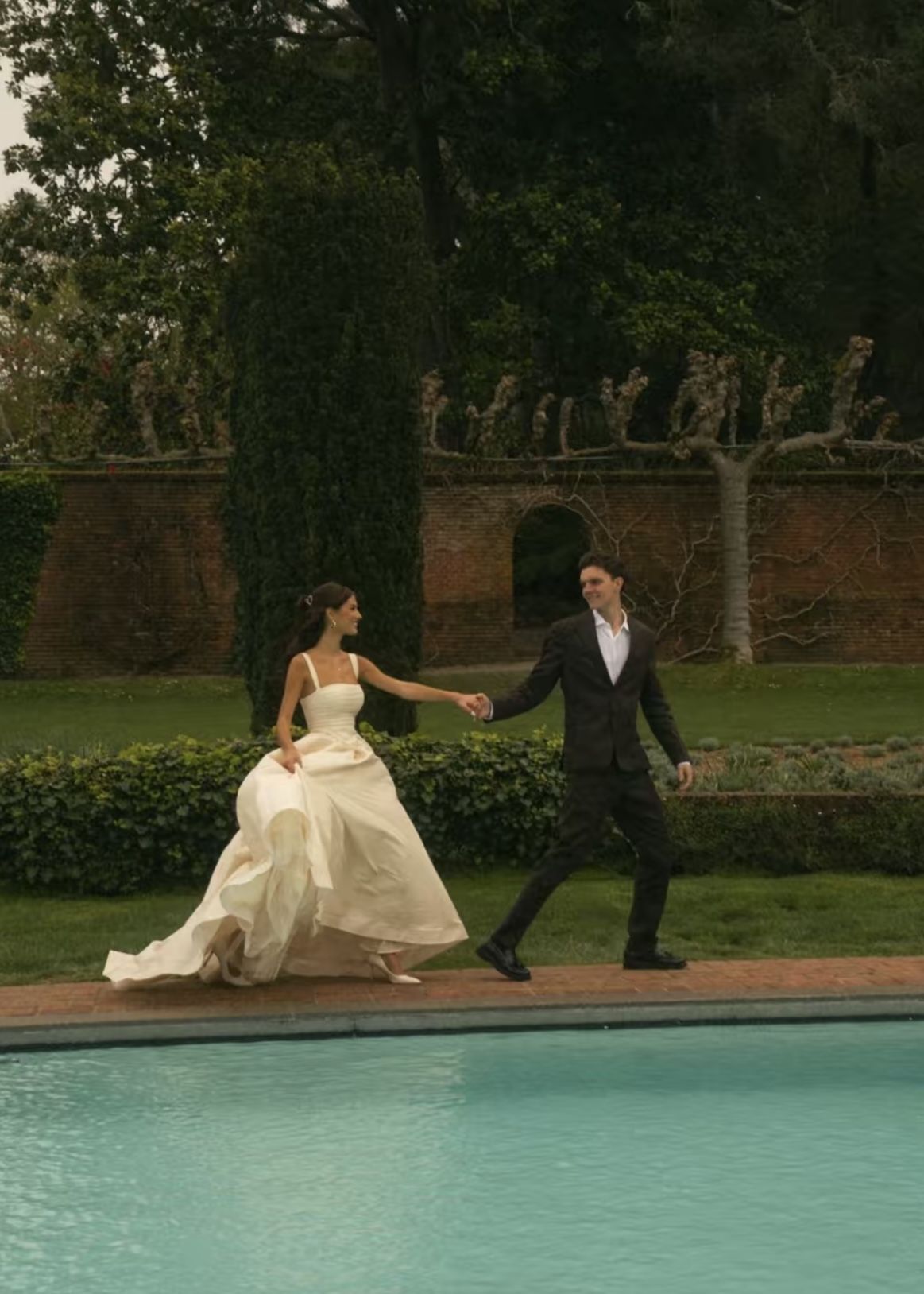 Classic Ball Gown Spaghetti Strap Pleated Simple Satin Wedding Dress SH4748