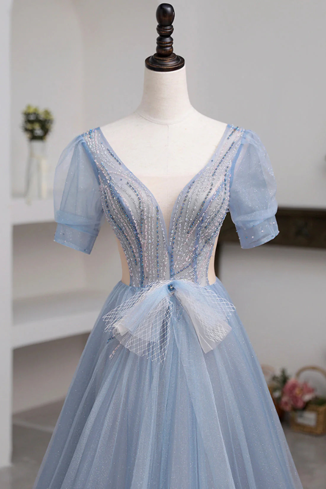 Blue Short Sleeve Tulle Floor Length Prom Dress with Beaded SH1700