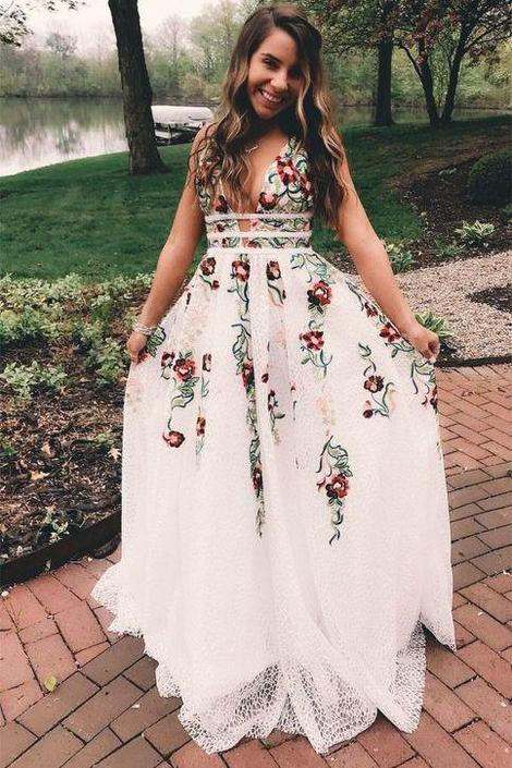 V-neck Sexy Floral Embroidered Long Prom Dresses PS062