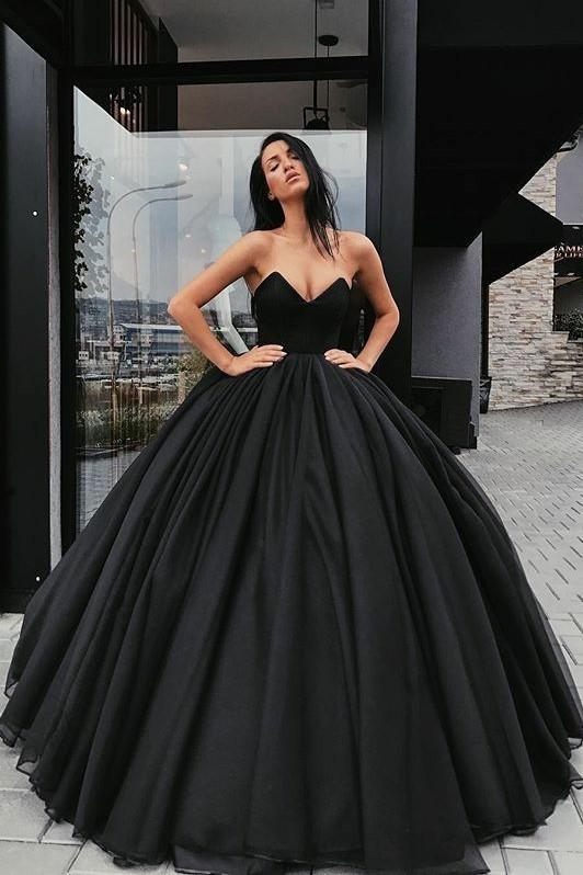 Black Tulle Ball Gown Prom Dresses with Plunging Sweetheart Corset KS606