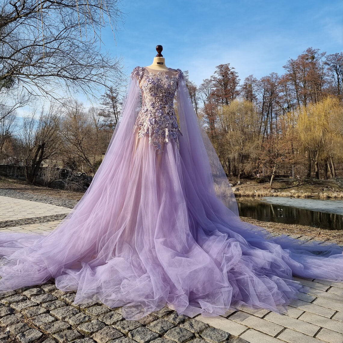 Elegant Ball Gown Lilac Floor Length Prom Dresses SH266